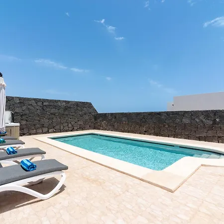 Villa Poppy
