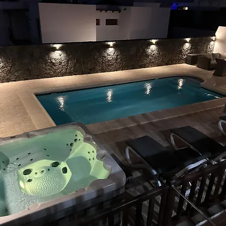 Villa Poppy